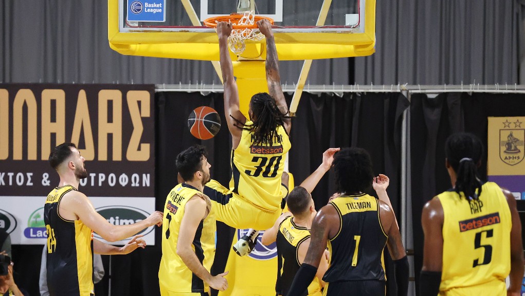 Τολιόπουλος και Μπάνκστον… υπέταξαν την ΑΕΚ