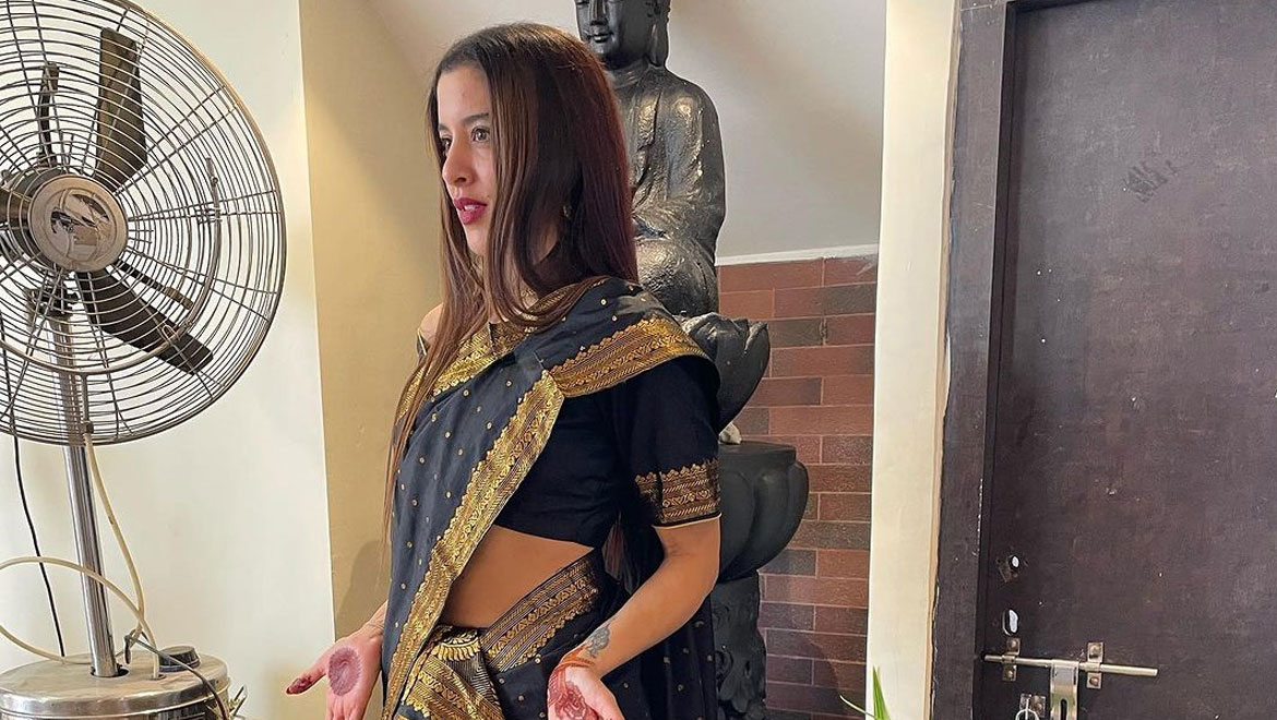 Μαρίνα Σάττι: Στην Ινδία για τον γάμο του αδελφού της – Φωτογραφίες