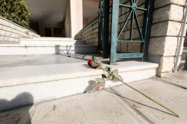 Νέα Σμύρνη: Συγκλονίζει η σύντροφος του 18χρονου αδελφοκτόνου – «Όταν κατάλαβε τι έκανε…»