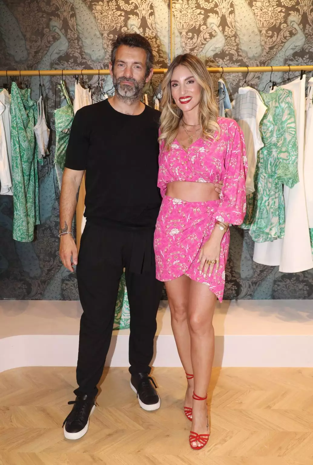 Αθηνά Οικονομάκου: Οργή στο Instagram με βίντεο από το υπερπολυτελές ξενοδοχείο στο Ντουμπάι