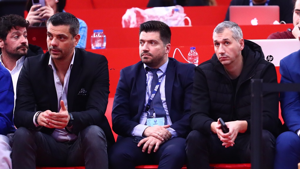 Οι θρύλοι του 2005 στο ΣΕΦ (ΦΩΤΟρεπορτάζ) ONLARISSA.GR Νέα Ειδήσεις