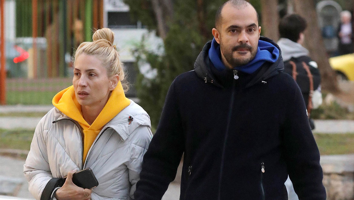Μαρία Ηλιάκη: «Δεν έκανα εξωσωματική. Είμαι έξι χρόνια μεγαλύτερη από τον σύζυγό μου Στέλιο Μανουσάκη»