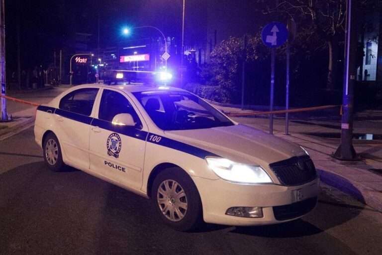 Πειραιάς: Ισχυρή έκρηξη βόμβας σε χώρο στάθμευσης – Μεγάλες ζημιές