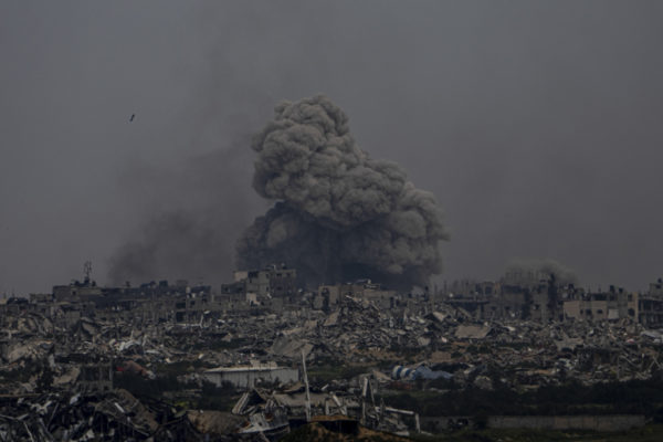 Γάζα: Βομβαρδισμοί και μάχες στο νοσοκομείο Σίφα