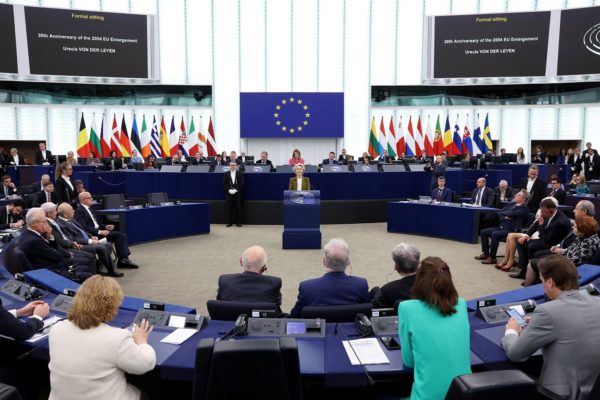 Ευρωπαϊκό Κοινοβούλιο: Ενέκρινε διορθώσεις στο σχέδιο ανάπτυξης για τα Βαλκάνια- Αναμένεται η έγκριση τους από το Ευρωπαϊκό Συμβούλιο