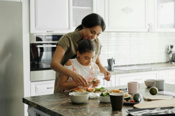 Αν το φαγητό δεν αρέσει στο παιδί σας, του φτιάχνετε «το αγαπημένο του»;