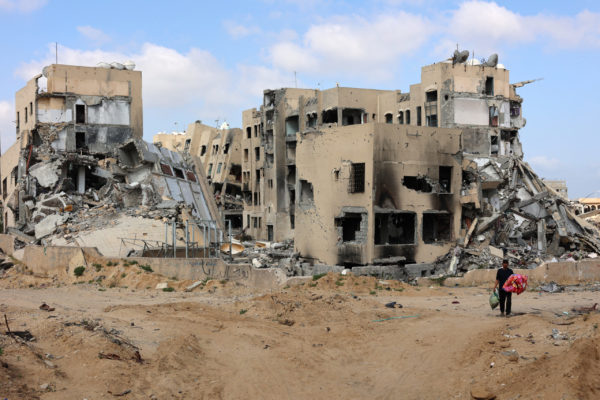 Συνεχίζονται στο Κάιρο οι συνομιλίες για κατάπαυση του πυρός στη Γάζα – Tο Ισραήλ συνεχίζει τους βομβαρδισμούς