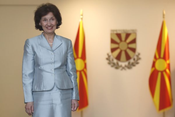 Αμετακίνητη στις απόψεις της η Σιλιάνοφσκα: «Ως Μακεδόνας πρόεδρος έχω το δικαίωμα να χρησιμοποιώ το όνομα Μακεδονία»