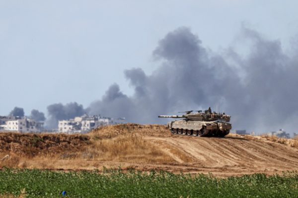 CNN: Το Ισραήλ έχει κινητοποιήσει αρκετές δυνάμεις για να ξεκινήσει μια μεγάλη επιχείρηση στη Ράφα