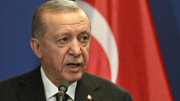 Τουρκία: Νέοι υφυπουργοί Εξωτερικών με απόφαση Ερντογάν – Φεύγει ο Aκτσαπάρ