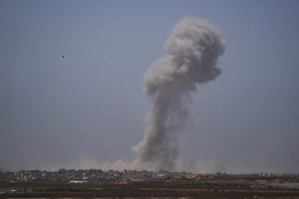 Βομβαρδισμοί και οδομαχίες στη Λωρίδα της Γάζας – To ΔΔ της Χάγης αναμένεται να αποφανθεί για το αίτημα να σταματήσει η στρατιωτική επιχείρηση στον παλαιστινιακό θύλακα
