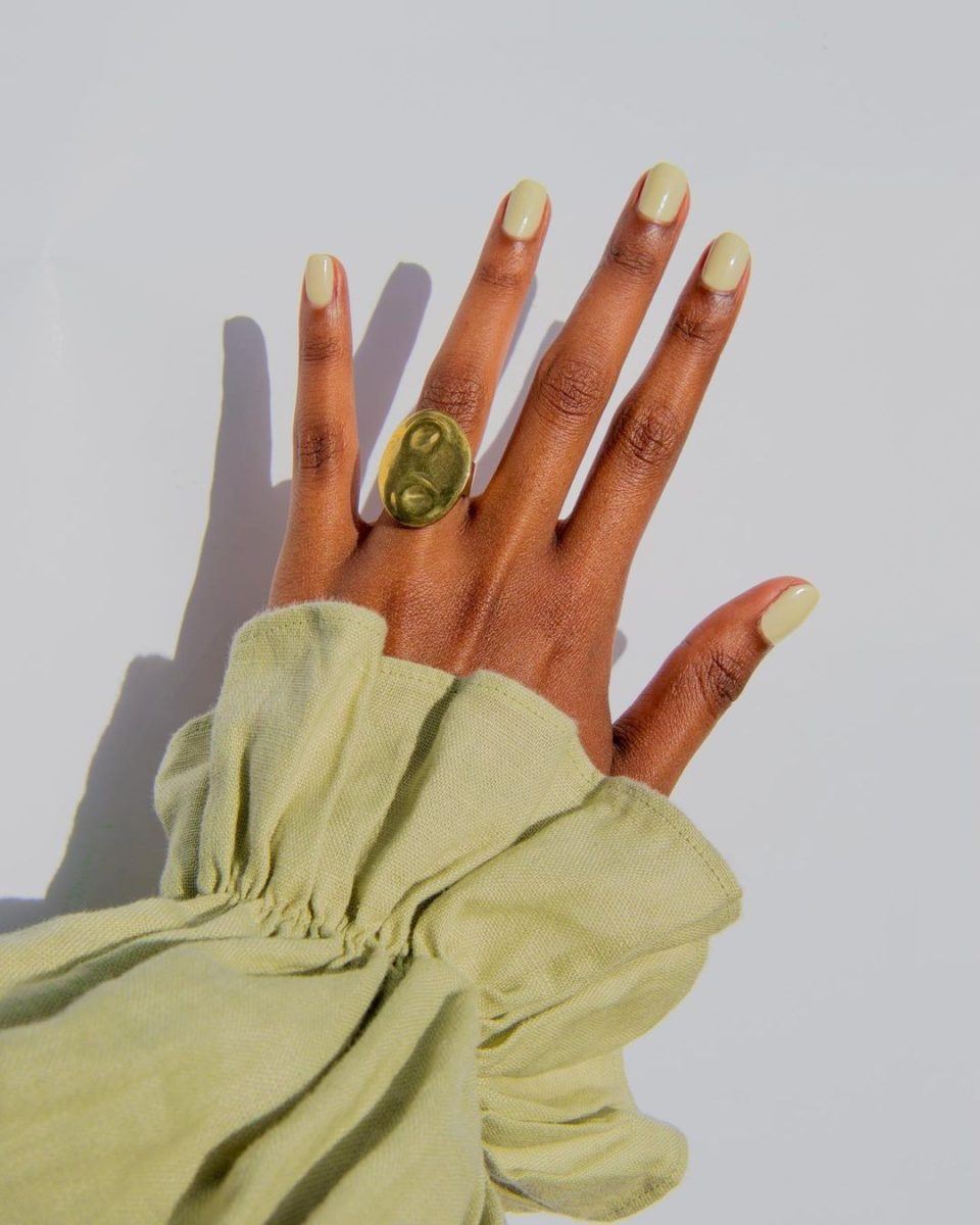 Pistachio nails: Η μεγάλη τάση στο μανικιούρ το καλοκαίρι του 2024