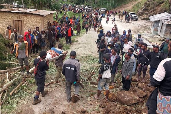 Νέα Γουινέα: Πάνω από 670 οι νεκροί  από την κατολίσθηση σε χωριό των Παπούα υπολογίζει ο ΟΗΕ  