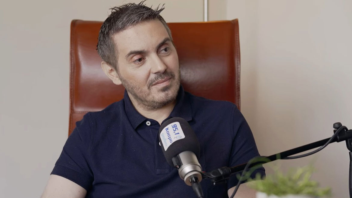 Μιχάλης Χατζηγιάννης: Απαντά στις φήμες ότι «έχασε τη φωνή» του