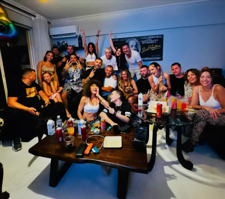 Mente Fuerte: Η έκπληξη της Μαρίας Σολωμού για τα γενέθλιά του και η τούρτα σε σχήμα καρδιάς