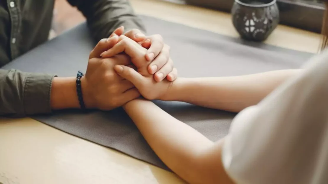 Ο κανόνας 2-2-2 που θα διατηρήσει τη σχέση σας ανανεωμένη