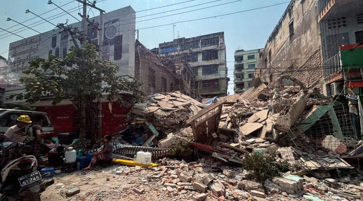 Μιανμάρ: Νεκρή έγκυος που απεγκλωβίστηκε έπειτα από 50 ώρες κάτω από τα συντρίμμια