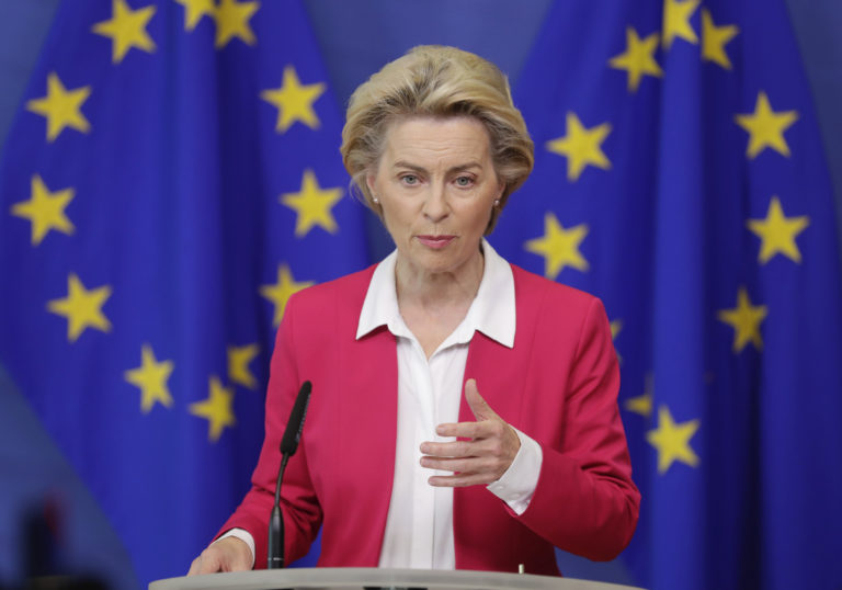 Εμπορικός πόλεμος: Οι Βρυξέλλες απειλούν να βάλουν στο στόχαστρο τεχνολογικούς γίγαντες των ΗΠΑ