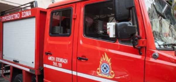 Ένας νεκρός μετά από πυρκαγιά σε οικία στα Καμένα Βούρλα