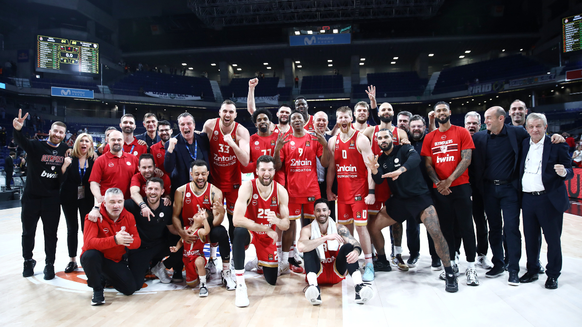 Οι πανηγυρισμοί των παικτών του Ολυμπιακού μετά την πρόκριση στο Final Four (video)