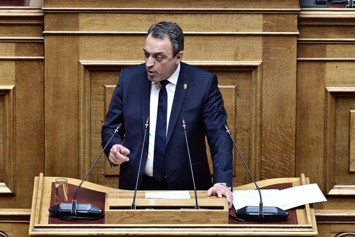 Δίκη «Σπαρτιατών»: Την απαλλαγή των κατηγορουμένων για εξαπάτηση εκλογικού σώματος με ηθικό αυτουργό τον Κασιδιάρη, ζητά η εισαγγελέας