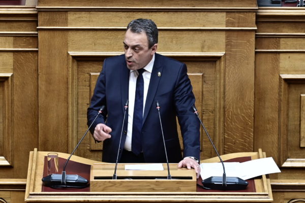 Δίκη «Σπαρτιατών»: Την απαλλαγή των κατηγορουμένων για εξαπάτηση εκλογικού σώματος με ηθικό αυτουργό τον Κασιδιάρη, ζητά η εισαγγελέας