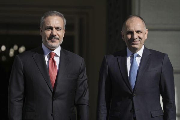 Ανεπίσημο δείπνο Γεραπετρίτη – Φιντάν στην Κωνσταντινούπολη