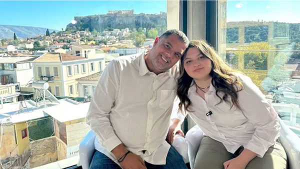 Δημήτρης Παπανικολάου: «Στα 15 που είπαμε στην Άρια ότι έχει αυτισμό, τότε απελευθερώθηκε – Κατάλαβε γιατί διαφέρει»