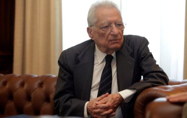Πέθανε ο πρώην υπουργός, Πέτρος Μολυβιάτης