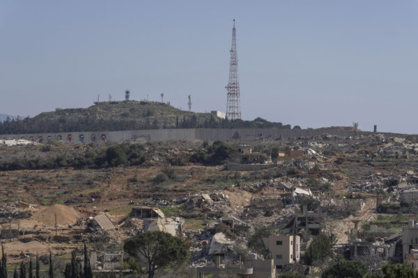 Ο στρατός του Λιβάνου λέει ότι η Χαμάς παρέδωσε ύποπτο για τις εκτοξεύσεις πυραύλων προς το Ισραήλ