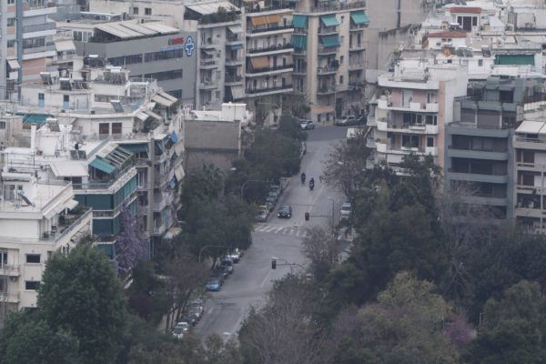 Γουόρεν Μπάφετ: Παραμένει πρόεδρος στην Berkshire – Το ΔΣ εξέλεξε τον Άμπελ ως CEO