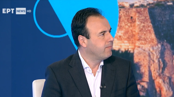 Δ. Παπαστεργίου στο ΕΡΤNews: Θέμα ωρών να βγει στον αέρα ο προσωπικός αριθμός – Τι είπε για Kids Wallet και αξιολόγηση στο Δημόσιο