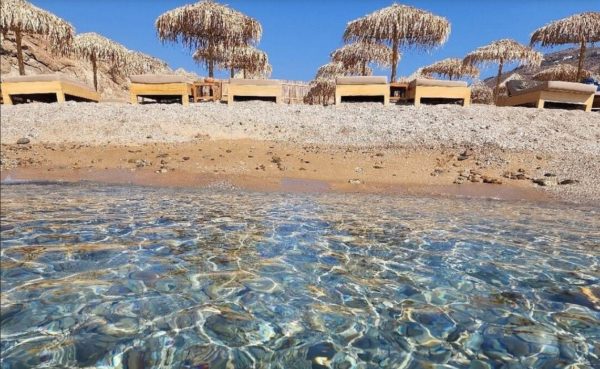 Μεγάλη πτώση κρατήσεων: 3 ελληνικά νησιά που παραδοσιακά έσκιζαν, φλερτάρουν φέτος με το οικονομικό αδιέξοδο
