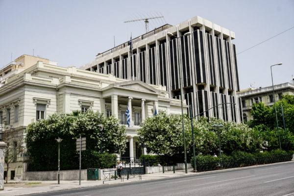 ΥΠΕΞ για την επιδείνωση της κατάστασης μεταξύ Ινδίας και Πακιστάν: Η κλιμάκωση πρέπει να αποφευχθεί