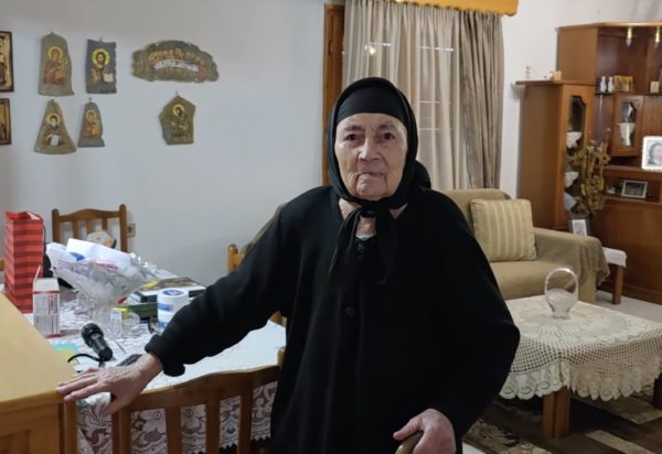 Αυτή είναι η γηραιότερη γυναίκα στην περιοχή της Λάρισας – Είχε μια δύσκολη ζωή, στάθηκε μάνα και πατέρας για τα παιδιά της (βίντεο)