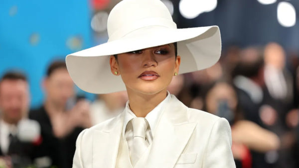 Zendaya: Τα προϊόντα που χρησιμοποίησε ο make up artist της για το Met Gala, για τέλεια nude lips