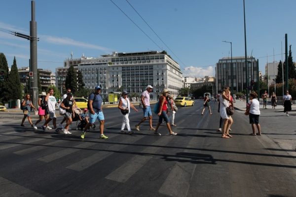 Στα 40,7 εκατομμύρια έφθασαν οι ξένοι τουρίστες που επισκέφθηκαν την Ελλάδα το 2024