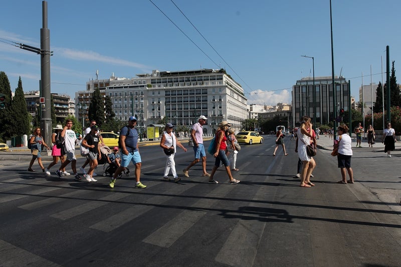 Στα 40,7 εκατομμύρια έφθασαν οι ξένοι τουρίστες που επισκέφθηκαν την Ελλάδα το 2024