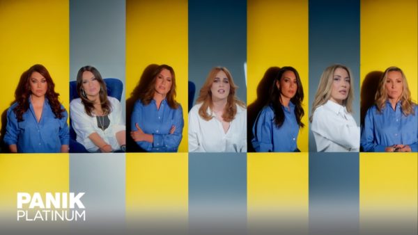 Η Καίτη Γαρμπή και άλλες 6 διάσημες Ελληνίδες τραγουδούν «Επιτέλους»