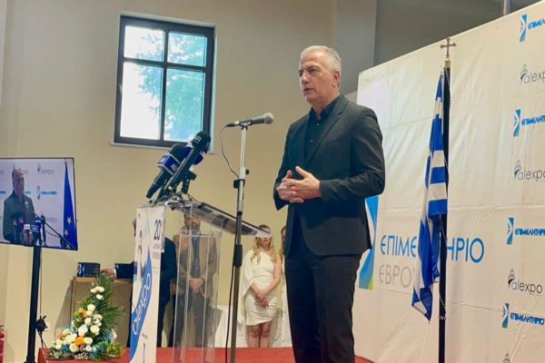 ΣΕΒ: Δειλιάζουν για την AI, ανενημέρωτες για την πράσινη μετάβαση, οι επιχειρήσεις