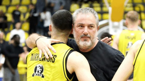 Πριμ 30.000 ευρώ στο Μαρούσι για την παραμονή
