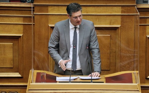 Δ. Καλαματιανός: Η κοινωνία στηρίζει τους εκπαιδευτικούς, που δεν τρομοκρατούνται και δεν υποχωρούν