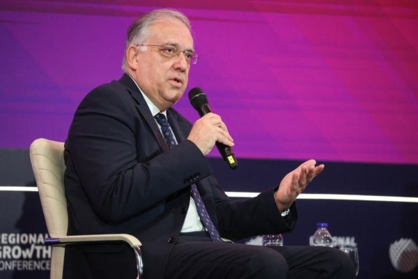 Τεχνητή Νοημοσύνη: Πώς εφάρμοσαν 4 εταιρείες τη νέα τεχνολογία – Τα οφέλη που ξεκλείδωσαν