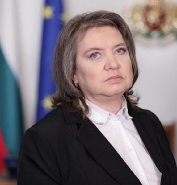 Βουλγαρία: Απορρίπτει η Πρόεδρος της Εθνοσυνέλευσης την πρόταση Ράντεφ για δημοψήφισμα για το ευρώ