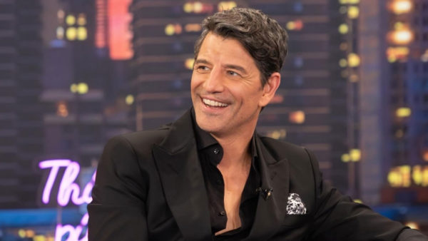 MAD VMA: Αυτός ο τραγουδιστής θα συνεργαστεί με τον Σάκη Ρουβά!