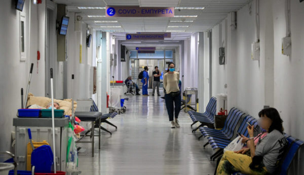 Άδ. Γεωργιάδης: Επεκτείνεται σε 14 νοσοκομεία το ηλεκτρονικό βραχιολάκι έως 15 Ιουλίου – Πού διορίζονται 500 τραυματιοφορείς