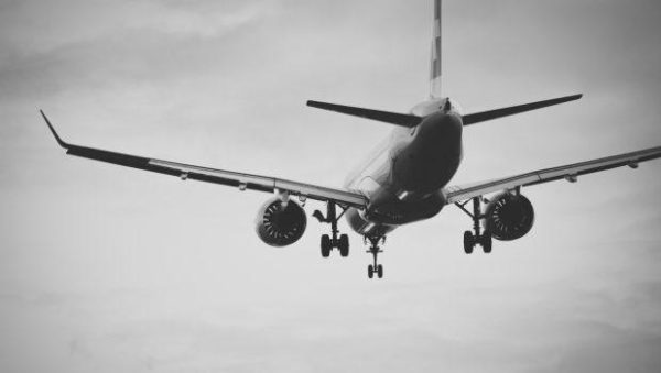 Η γυναίκα που επιβίωσε 33.000 πόδια πτώσης χωρίς αλεξίπτωτο