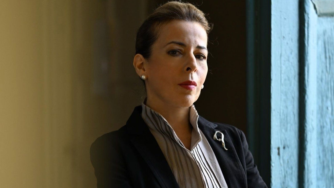 «Άγιος Έρωτας» – Τρίτη: Η Ολυμπία επιβεβαιώνει τις υποψίες της για τη σχέση του πατρός Νικολάου και της Χλόης