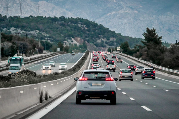 Νέες υποδομές για μετακινήσεις, μεταφορές, ενέργεια και επικοινωνίες
