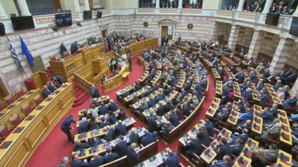 Προανακριτική για Τέμπη: Ατεκμηρίωτη και νομικα αβάσιμη η πρόταση, λέει η ΝΔ – Στηρίζεται σε δικογραφία και καταγγελίες απαντά το ΠΑΣΟΚ